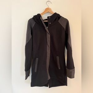 The North Face Long Lightweight Jacket, size M